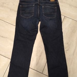 Women's size 6 American Eagle stretch Artist jeans